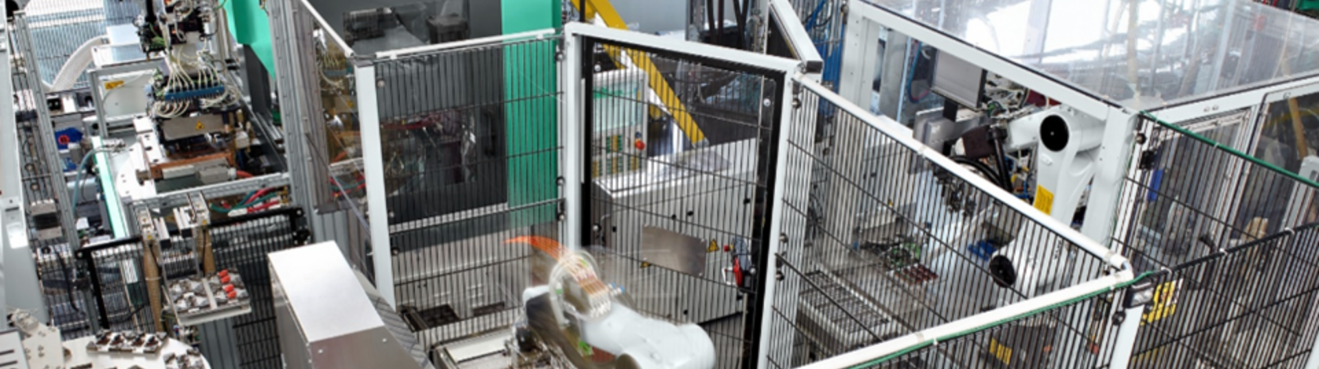 Vertical Clamp Injection Molding